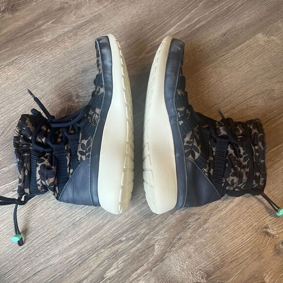 Nike Roshe One Hi Liberty QS Obsidian Sneaker Boot Blue White Womens‎ US 8 - Picture 4 of 9